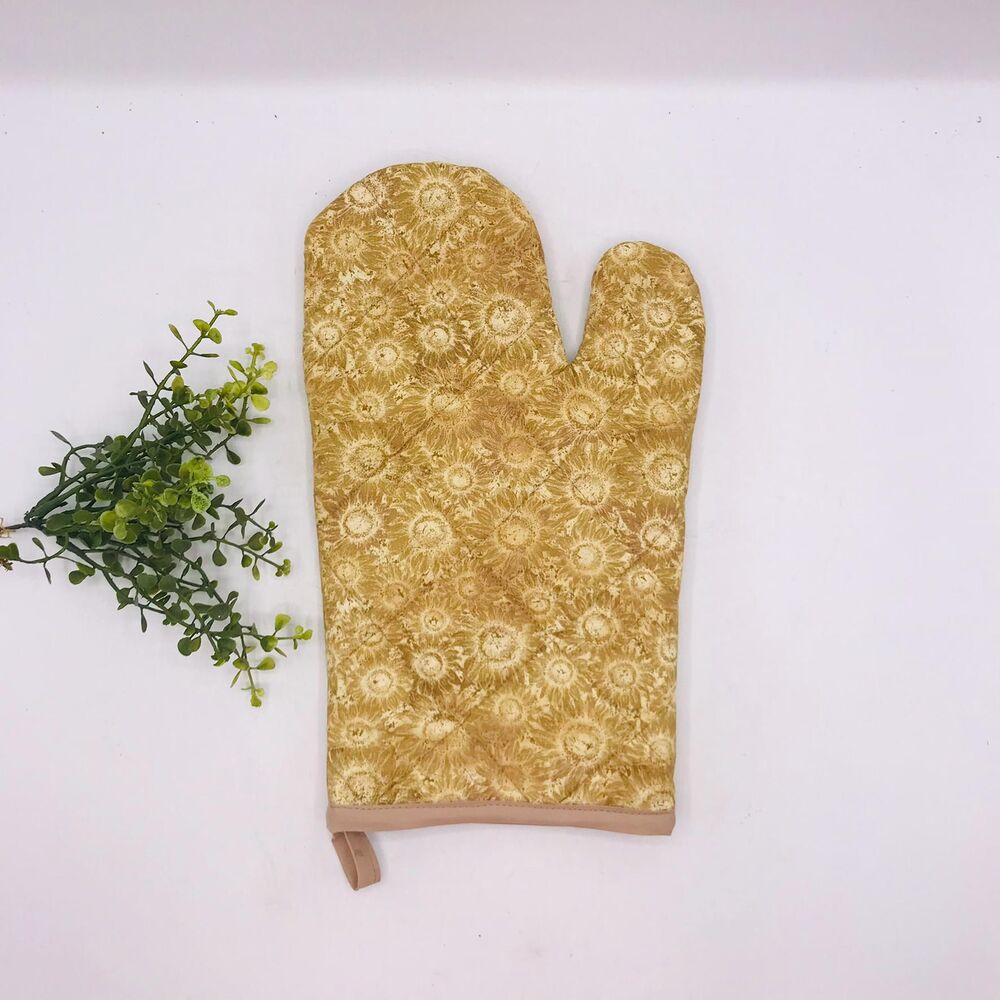 Oven Mitt: Neutral Tan Floral Baking Mitt Gift Cottage
